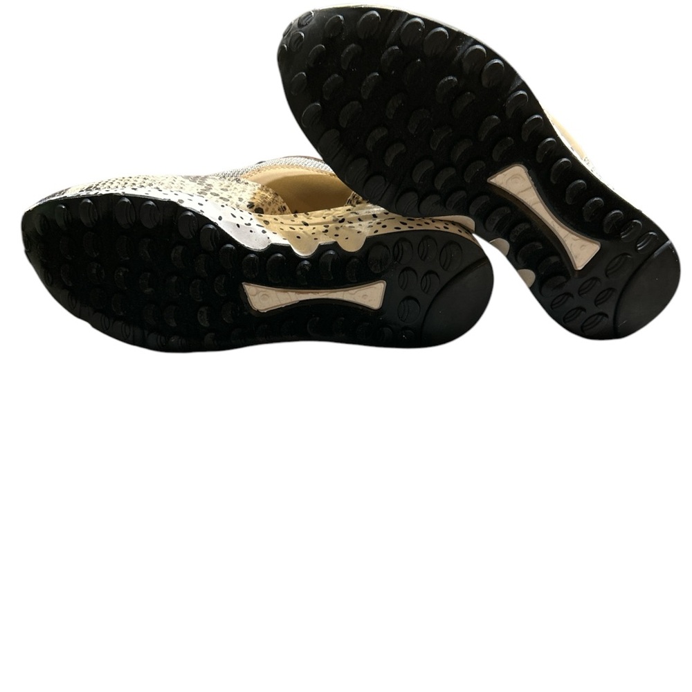 Steve Madden Tennis Shoes - Picture 5 of 8